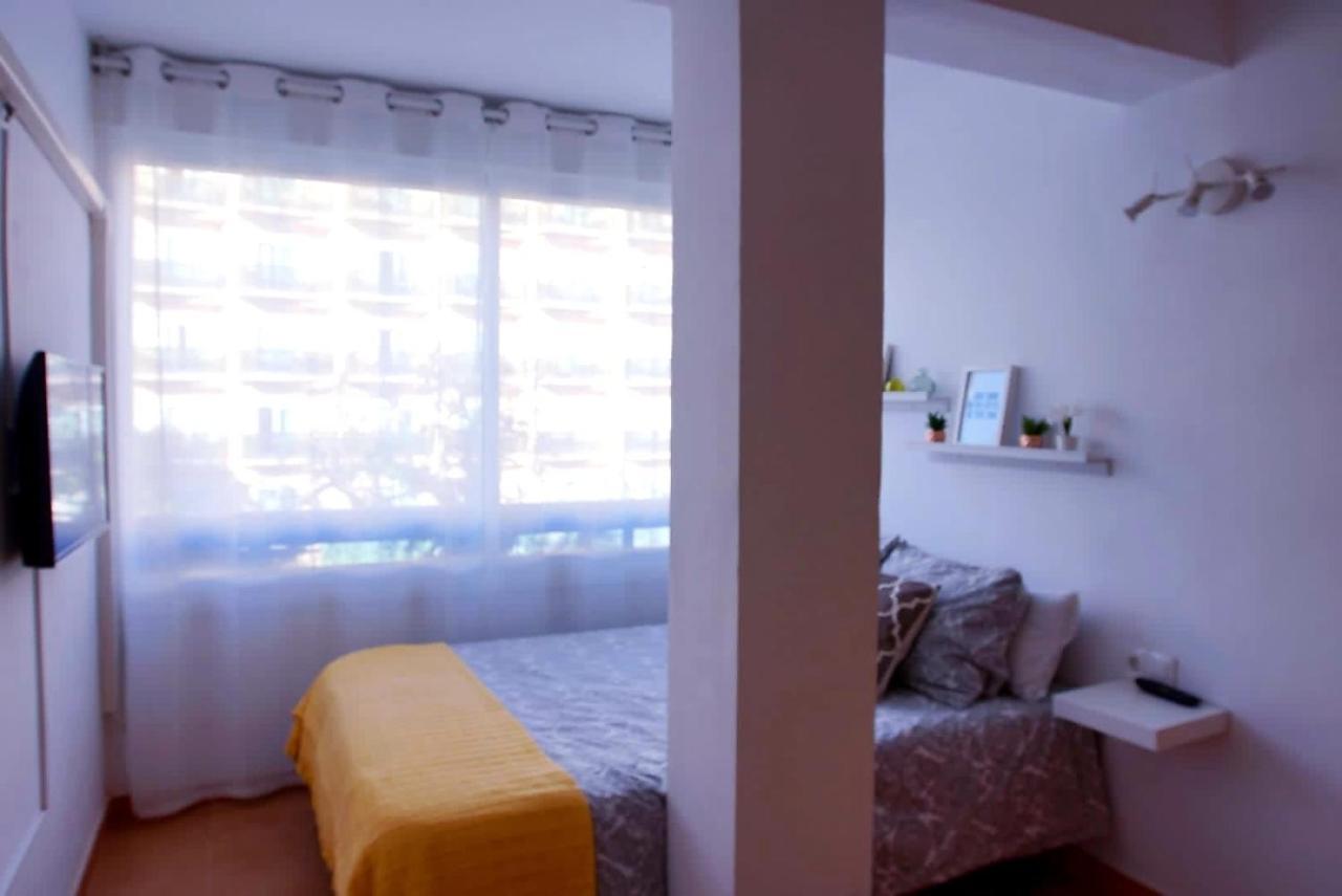 Apartamento La Carihuela Торремолінос Екстер'єр фото