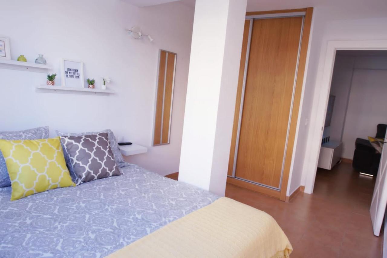 Apartamento La Carihuela Торремолінос Екстер'єр фото