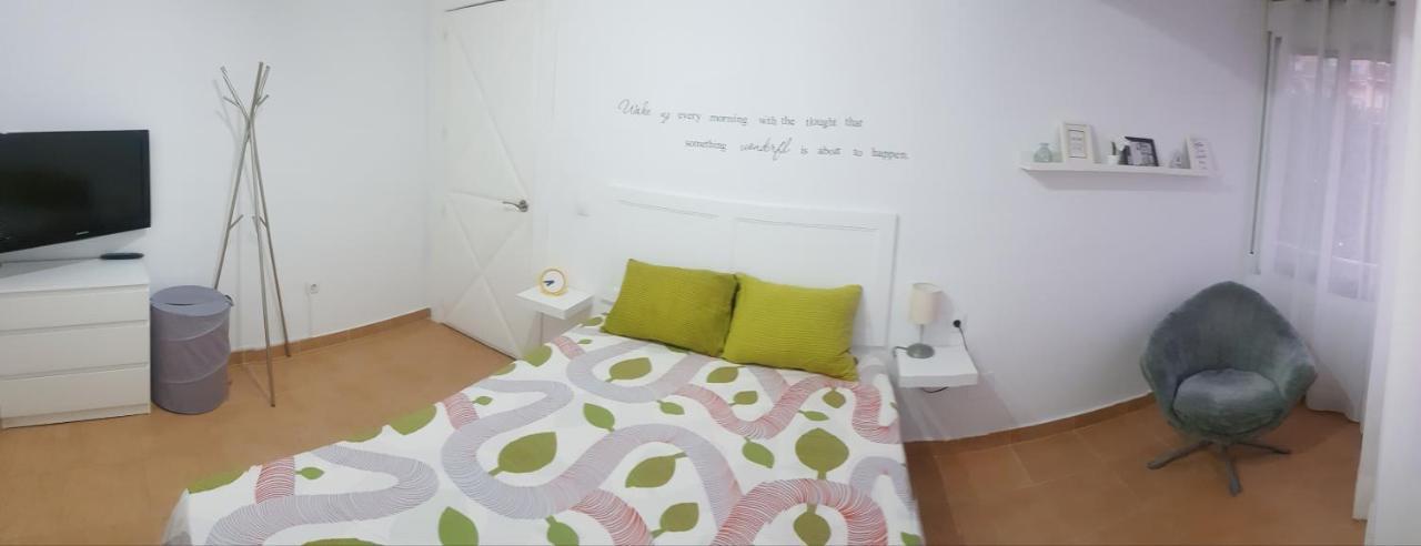 Apartamento La Carihuela Торремолінос Екстер'єр фото