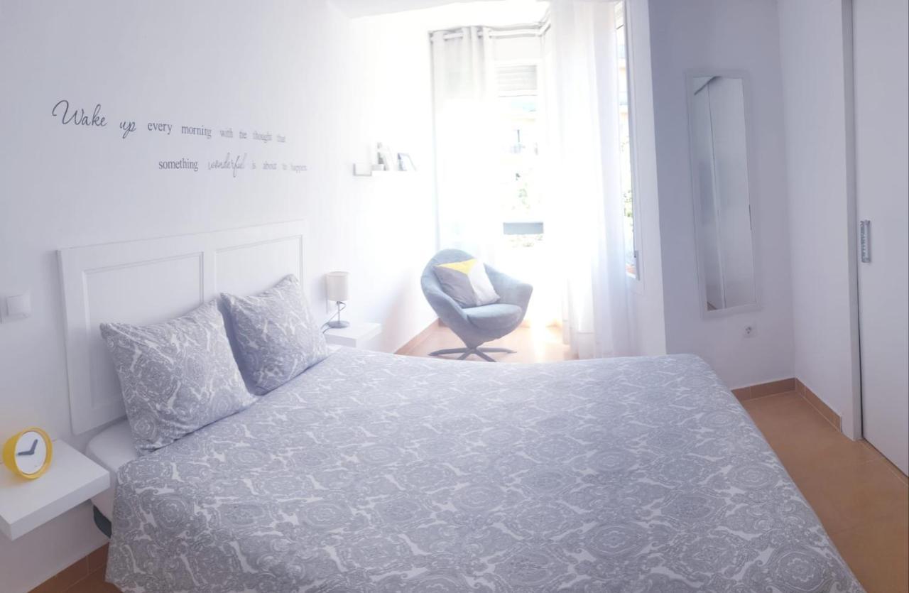 Apartamento La Carihuela Торремолінос Екстер'єр фото